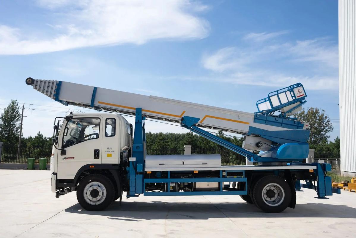 嵊州云梯上料车租赁费用